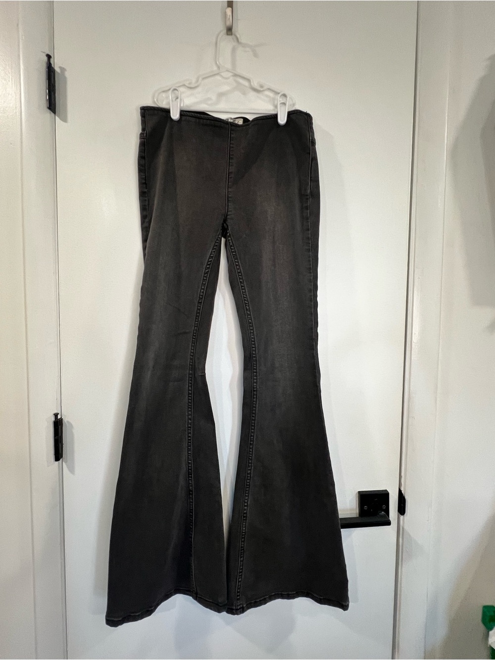 Free People We The Free Penny Pull-On Flare Jeans Size 27